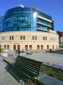Греческая площадь окончательно станет пешеходной (фото)