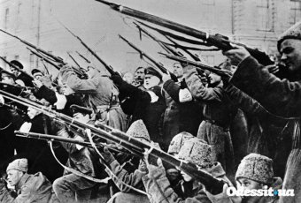 Парад в честь Универсала и выступления против украинизации в Одессе 97 лет назад
