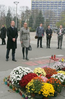 Министр иностранных дел Дании Мартин Лидегорд возложил цветы на Куликовом поле