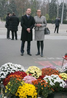 Министр иностранных дел Дании Мартин Лидегорд возложил цветы на Куликовом поле