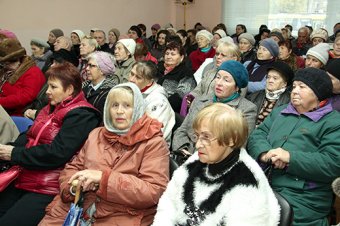 Геннадий Труханов встретился с представителями социально незащищенных категорий Киевского района
