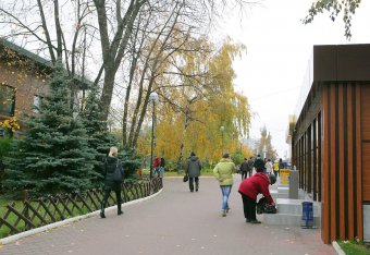 Привокзальную площадь в Одессе привели в порядок (фото)