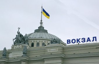 Привокзальную площадь в Одессе привели в порядок (фото)