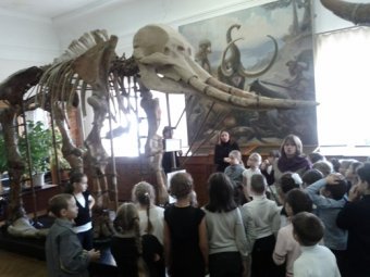 Одесским школьникам показали динозавров и мастодонтов (фото)