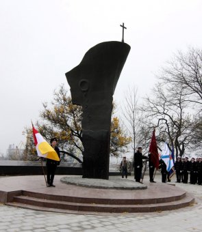 Сразу две одесские достопримечательности были открыты 14 ноября в Центральном парке культуры и отдыха им. Т.Г. Шевченко.