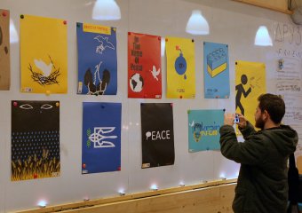 В Одессе открылась Международная выставка антивоенных плакатов (фото)