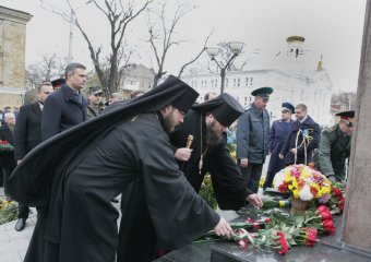 Одесситы почтили память жертв Голодомора (фото)