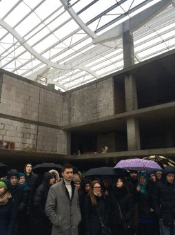 Будущие архитекторы практикуются в Одесском аэропорту