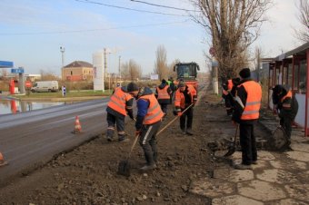 На Известковой появилось 3 км нового дорожного покрытия (фото)