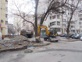 Геннадий Труханов проинспектировал ход реконструкции улицы Пишоновской