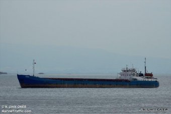 Шесть украинских моряков возвращаются домой с брошенного судна