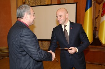 Геннадий Труханов: Сегодня органы самоуправления должны учиться работать по-новому (фото)