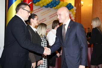Геннадий Труханов: Сегодня органы самоуправления должны учиться работать по-новому (фото)