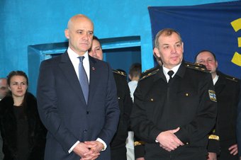 Геннадий Труханов поздравил с Днем Вооруженных Сил Украины воспитанников Одесского лицея с усиленной военно-физической подготовкой (фото)