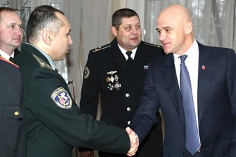 Геннадий Труханов поздравил с Днем Вооруженных Сил Украины воспитанников Одесского лицея с усиленной военно-физической подготовкой (фото)