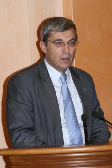 Геннадий Труханов  вручил одесским волонтерам почетные награды (фото)