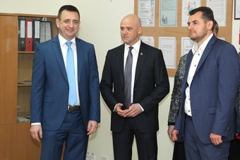Геннадий Труханов провел выездной личный прием в Малиновском районе (фото)