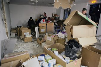 Волонтеры утверждают, что их центр подорвала женщина