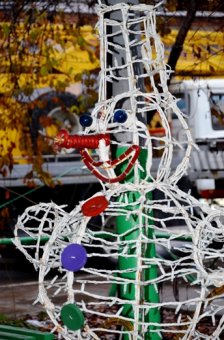Новогодний «Сказочный городок» возле одесской мэрии пополнится новыми персонажами (фото)