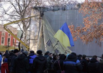В Одессе бульдог-скейтбордист  разогнал митинг «евромайдана» (фото)