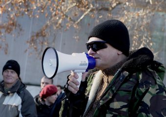 В Одессе бульдог-скейтбордист  разогнал митинг «евромайдана» (фото)