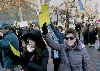 В Одессе бульдог-скейтбордист  разогнал митинг «евромайдана» (фото)