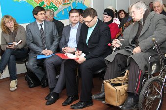 Геннадий Труханов провел выездной личный прием в Приморском районе (фото)