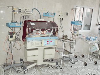 Одесский роддом №5 обзаводится современным реанимационным оборудованием