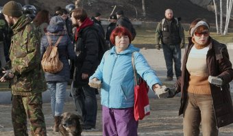 Общественники Одессы уничтожают парковку возле «Немо» (фото)