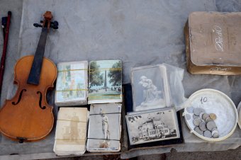 Большая распродажа на одесской барахолке (фото)