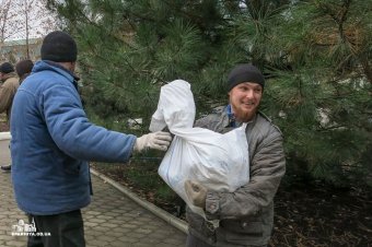 Гуманитарная помощь для мирных жителей востока Украины, собранная в Одесской епархии, прибыла по месту назначения (фото