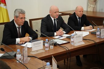 Городской голова Одессы встретился с главами дипломатических миссий (фото)