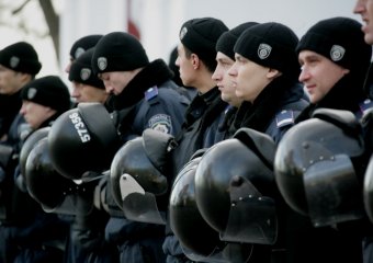 Шоу под зданием мэрии (фото)