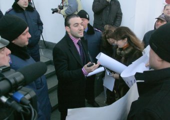 Шоу под зданием мэрии (фото)