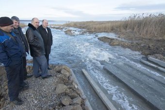 В Одессе произведен пуск морской воды в пересыхающий Куяльницкий лиман (фото, видео)