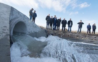 В Одессе произведен пуск морской воды в пересыхающий Куяльницкий лиман (фото, видео)