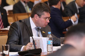 В Одессе сессия 