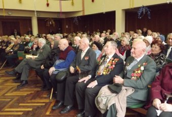 В Киевском районе Одессы прошел новогодний праздник для ветеранов (фото)