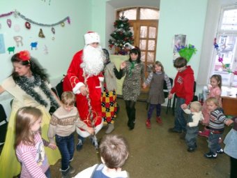 В Одессе проходят новогодние утренники для маленьких одесситов (фото)