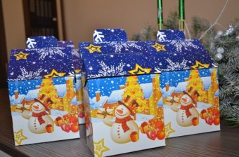 Маленькие одесситы получили новогодние подарки от мэрии (фото)