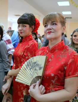 Одесский  МГУ порадовал удивительной ярмаркой-карнавалом (фото)