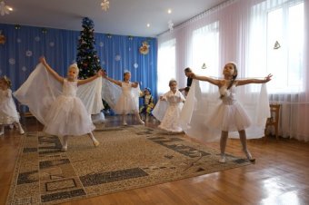 Предновогоднее волшебство в специализированном одесском детсаде (фото)