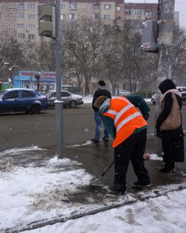 На время непогоды одесситов просят ограничить поездки