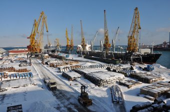 Одесский порт после снежной бури