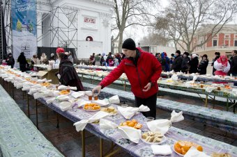 "Одесса-мама накрывает"