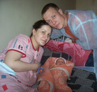 В Cуворовском районе Одессы поздравили малышей, родившихся в первый день 2015 года (фото)