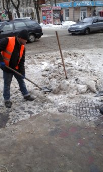Как борются с последствиями снегопада в Приморском районе (фото)