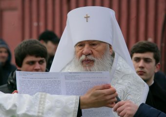 Освящены и установлены колокола на звоннице храма будущей Одесской церковно-приходской школы (фото)