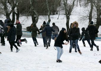 «Снежное побоище» в парке Победы (фото)