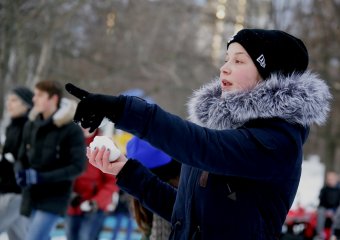 «Снежное побоище» в парке Победы (фото)